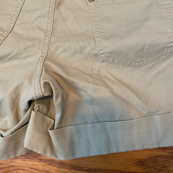 DKNY soft khaki shorts size 8 - Picture 6 of 8